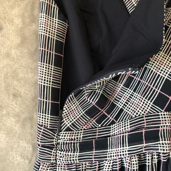 Club Monaco Cross Back Dress Size 4 Plaid V Neck Flowy Side Zip Special Occasion - Picture 10 of 15